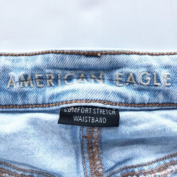 AMERICAN EAGLE 90s Boyfriend Ripped Knee Acid Wash Jeans Womens 4 Short - Picture 5 of 10
